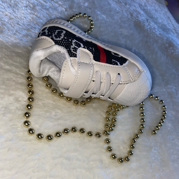 Baby shoes - Picture 3 of 4